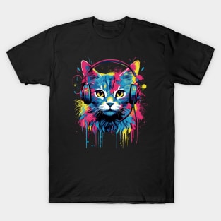 Cat wearing headphones. T-Shirt